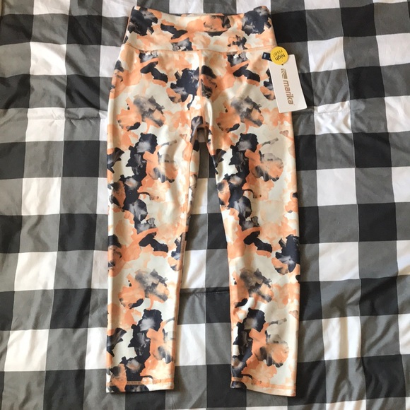 NWT New MARIKA Gaby Floral HIGH WAIST Orange Gray White Capri Yoga Leggings Sz M - Picture 4 of 16